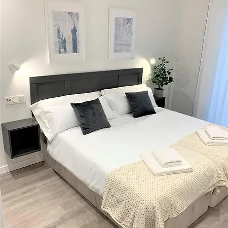 Malú Playa Con Opción De Parking, Gijón