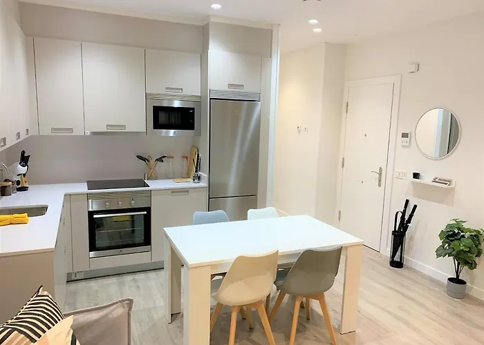 Malu Playa Con Opcion De Parking, Gijón